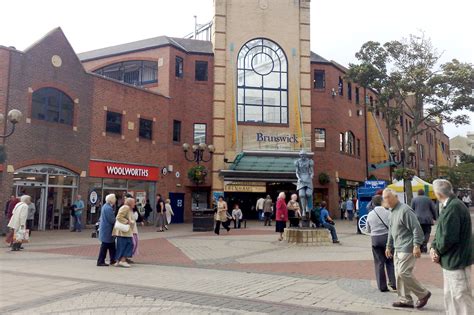 stores at scarborough town centre.